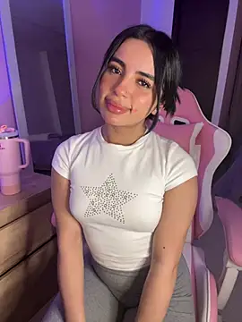 Emily-14 online show from 20, 5, 2026