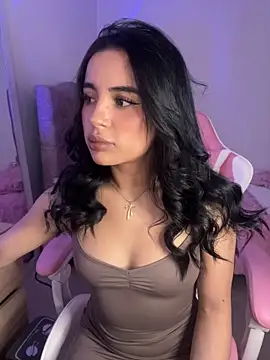 Emily-14 online show from 10, 4, 2026