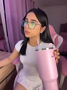Emily-14 online show from 18, 6, 2026