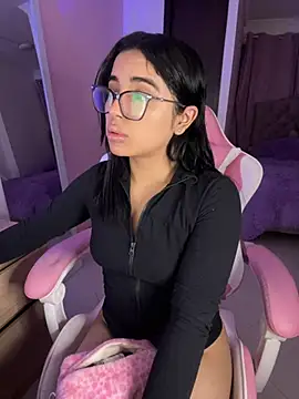 Emily-14 online show from 5, 5, 2026