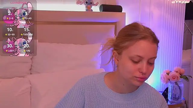 Snapshot of DorisHell chatting on 22, 11, 2025 DorisHell online show from 22, 11, 2025