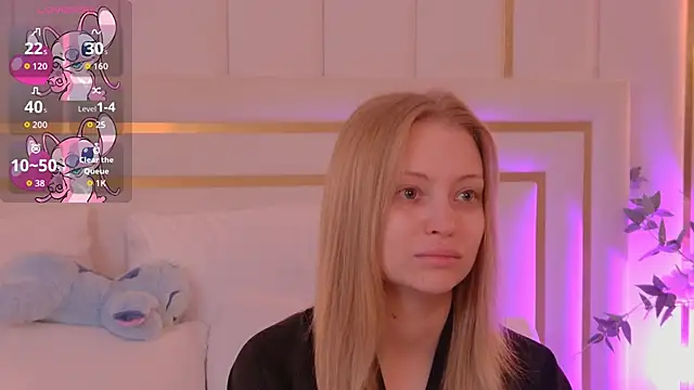 Snapshot of DorisHell chatting on 23, 10, 2025 DorisHell online show from 23, 10, 2025