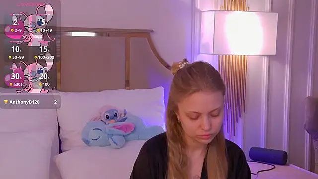 Snapshot of DorisHell chatting on 16, 10, 2025 DorisHell online show from 16, 10, 2025