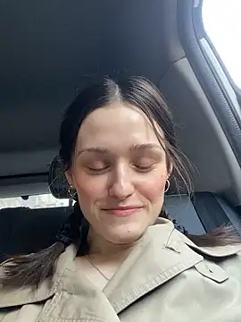 Mia Mia M online show from 28, 3, 2026