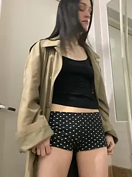Mia Mia M online show from 28, 5, 2026