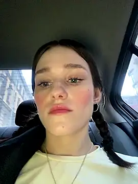 Mia Mia M online show from 12, 2, 2026