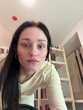 Mia Mia M online show from 11, 6, 2026
