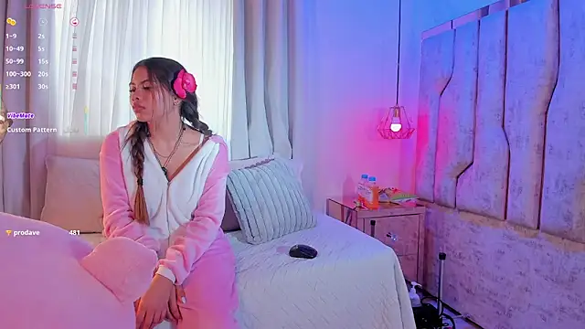 Snapshot of giorgia_13 chatting on 26, 9, 2025 giorgia 13 online show from 26, 9, 2025