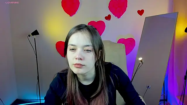 TrishaBerry online show from 15, 2, 2025