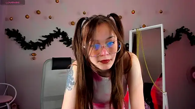 TrishaBerry online show from 8, 1, 2025