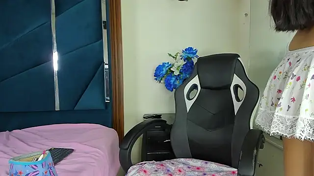 CarlaAlvez online show from 23, 2, 2026