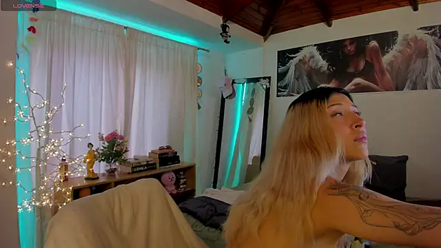 cuteweed420 online show from 2, 6, 2026