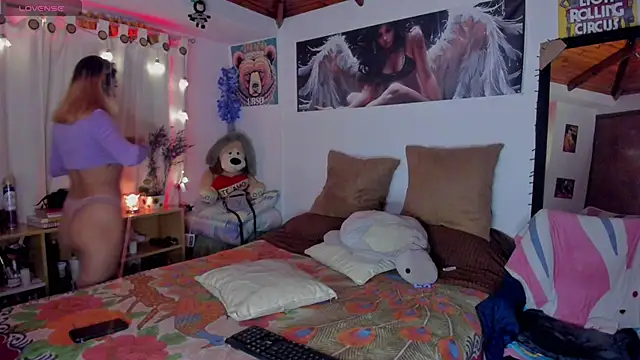 cuteweed420 online show from 26, 10, 2025