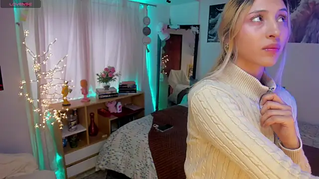 cuteweed420 online show from 13, 5, 2026