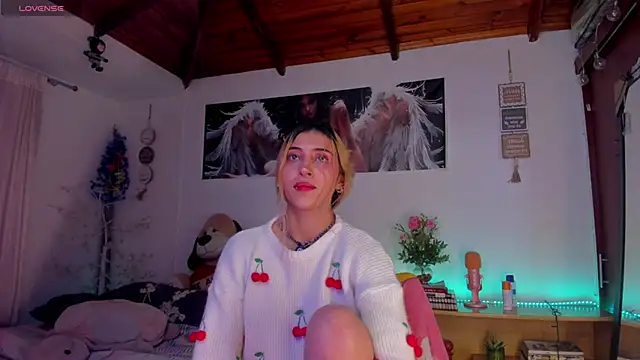 cuteweed420 online show from 14, 4, 2026