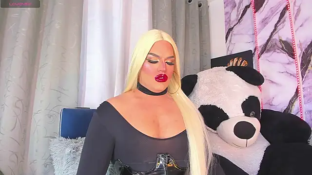 Snapshot of Missisabella_ chatting on 18, 6, 2026 Missisabella online show from 18, 6, 2026