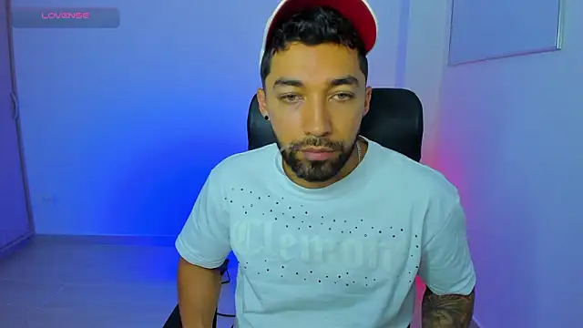 Snapshot of Sweet_and_caramel chatting on 3, 2, 2026 Sweet and caramel online show from 3, 2, 2026