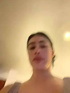 Snapshot of Sweet_and_caramel chatting on 8, 11, 2025 Sweet and caramel online show from 8, 11, 2025