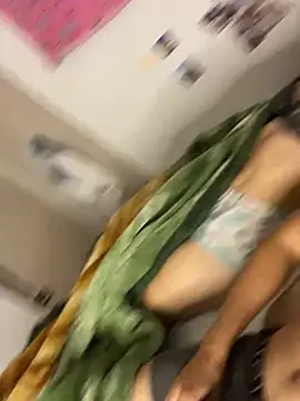 Snapshot of Sweet_and_caramel chatting on 12, 3, 2025 Sweet and caramel online show from 12, 3, 2025