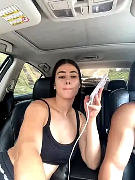 Snapshot of Sweet_and_caramel chatting on 10, 9, 2025 Sweet and caramel online show from 10, 9, 2025