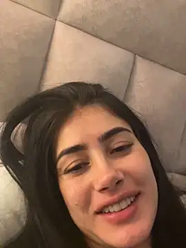 Snapshot of Sweet_and_caramel chatting on 21, 3, 2025 Sweet and caramel online show from 21, 3, 2025