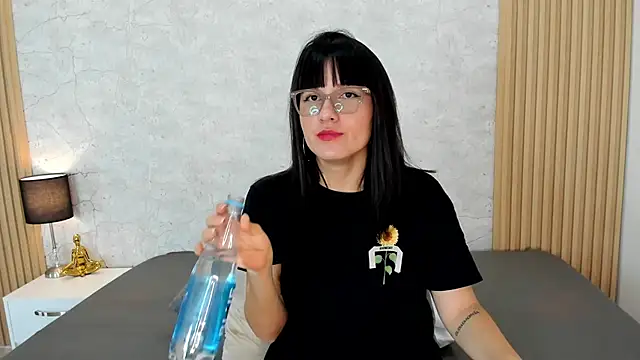 Freyaa   online show from 18, 3, 2025