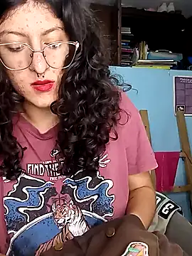 LoveElectra online show from 3, 2, 2025