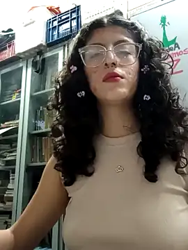 LoveElectra online show from 6, 2, 2025