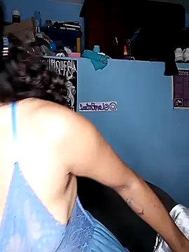 LoveElectra online show from 3, 1, 2025