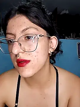 LoveElectra online show from 1, 2, 2025