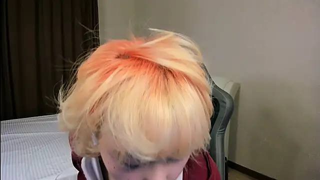 Milla Aheo online show from 2, 12, 2025