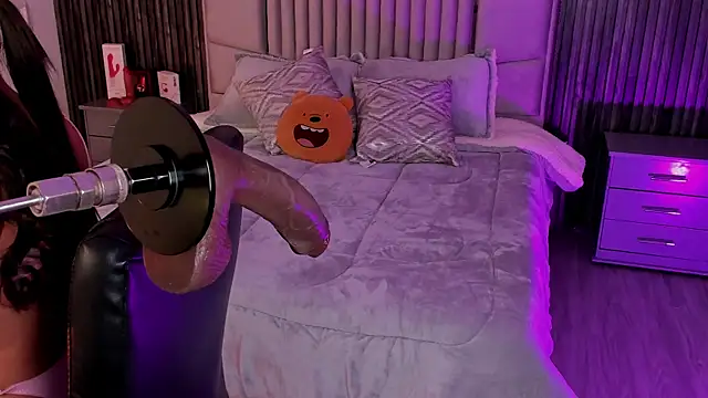 Lillyortiz online show from 15, 12, 2025