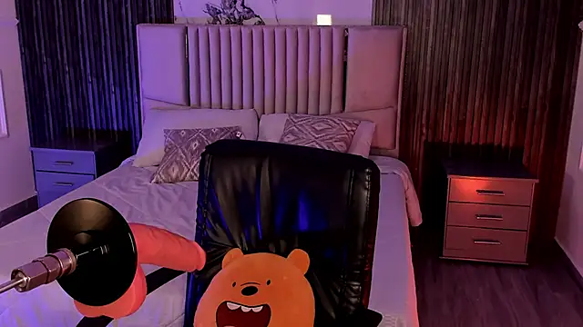 Lillyortiz online show from 4, 2, 2026