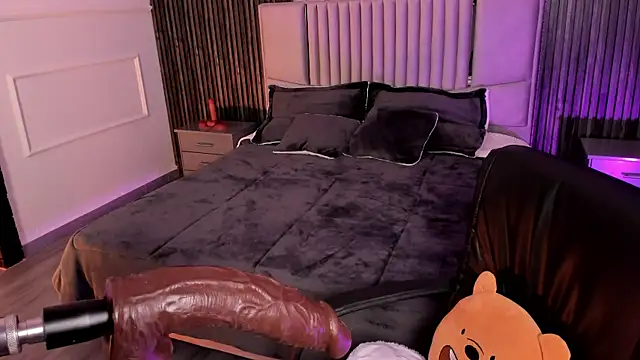 Lillyortiz online show from 11, 9, 2025