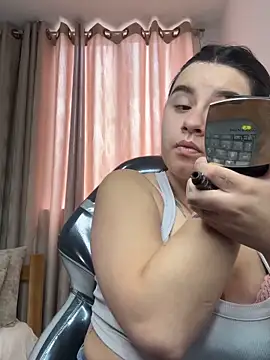 SaraBraun  online show from 7, 10, 2025