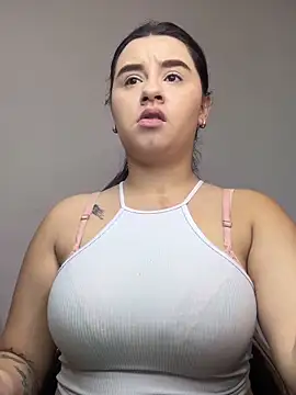 SaraBraun  online show from 26, 9, 2025