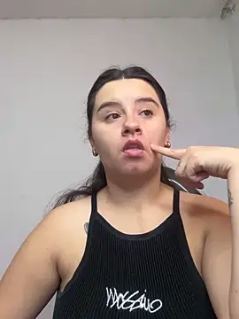 SaraBraun  online show from 24, 9, 2025