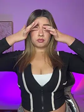 SaraBraun  online show from 15, 7, 2026