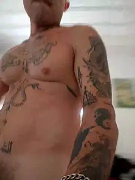 Snapshot of Cristiano_grande chatting on 2, 11, 2025 Cristiano grande online show from 2, 11, 2025