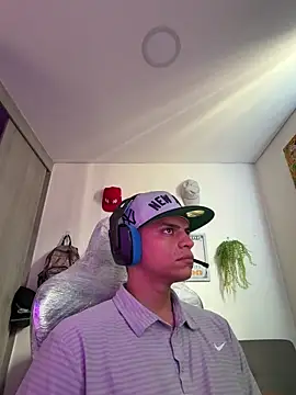 Snapshot of boss_of_cash chatting on 10, 6, 2026 boss of cash online show from 10, 6, 2026
