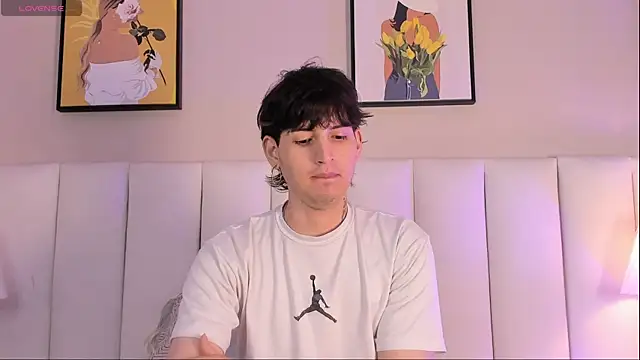 sett and gwen online show from 15, 4, 2026