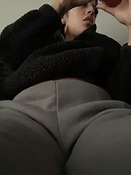Sexyteengabi online show from 23, 4, 2026