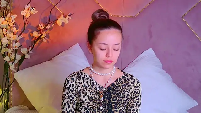 STELLA RICH online show from 12, 10, 2025