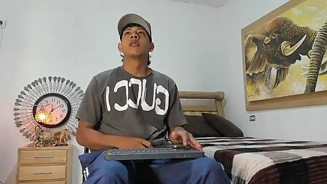 mr stiven  online show from 12, 4, 2026