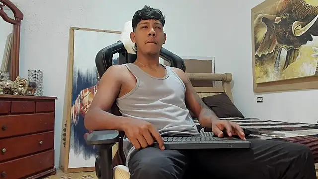 mr stiven  online show from 11, 3, 2026