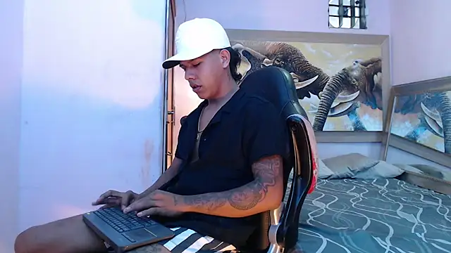 mr stiven  online show from 23, 3, 2025