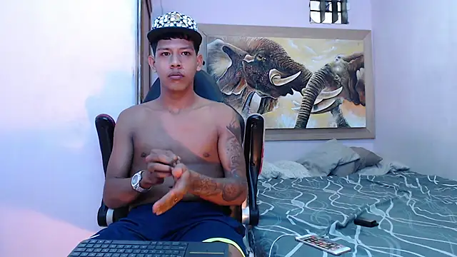 mr stiven  online show from 6, 3, 2025