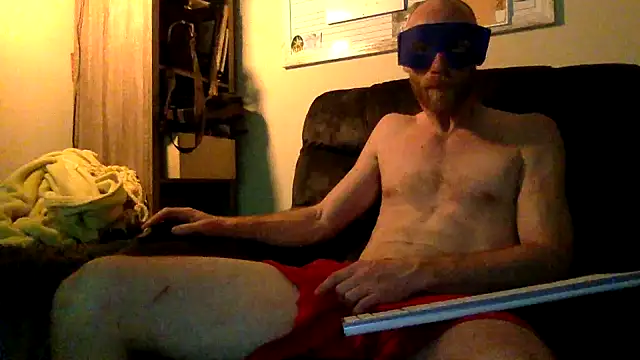 Twowellshapedheads online show from 17, 12, 2024