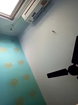 Smarterboytravel online show from 7, 1, 2025