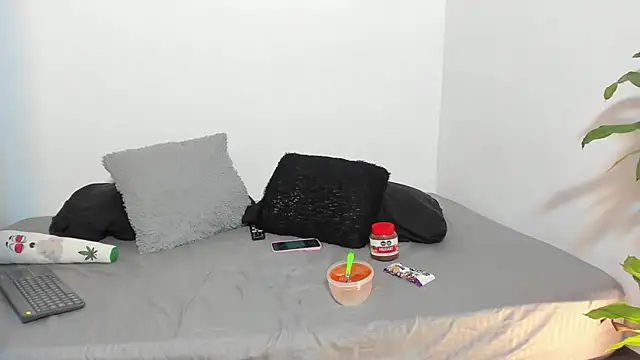 Liah ferrer online show from 1, 11, 2025